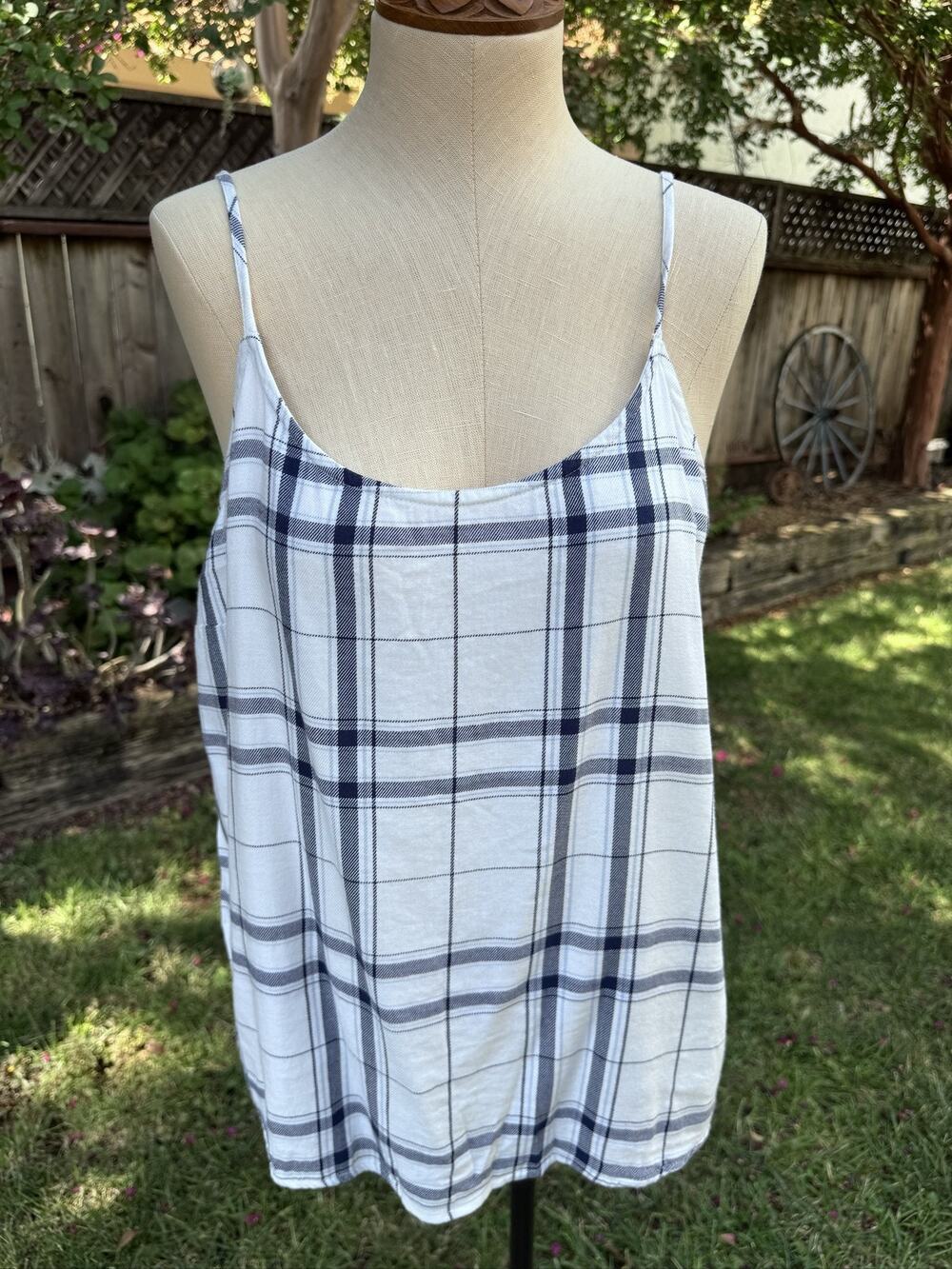 GapBody Plaid Spaghetti Strap Camisole Top M White Navy Blue Light Blue
